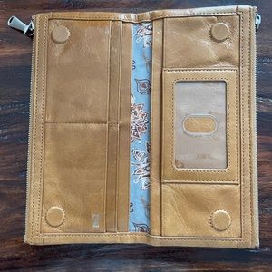 Tan Hobo Continental Wallet